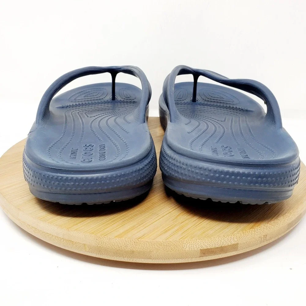 Crocs Sandals Mens 11 Blue Slip‎ On Classic II Flip Flop Sandals Pool Beach Blue